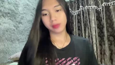 Snapshot of kat_hollandx chatting on February 14, 11:10 am Majesty online show from February 14, 11:10 am