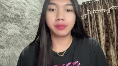 Snapshot of kat_hollandx chatting on February 17, 12:48 pm Majesty online show from February 17, 12:48 pm