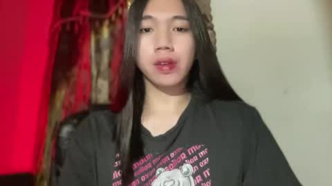 Snapshot of kat_hollandx chatting on October 9, 3:54 pm Majesty online show from October 9, 3:54 pm