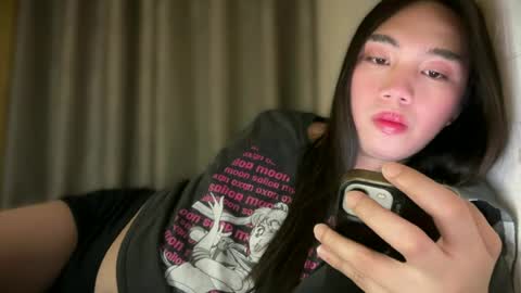 Snapshot of kat_hollandx chatting on July 9, 5:28 pm Majesty online show from July 9, 5:28 pm