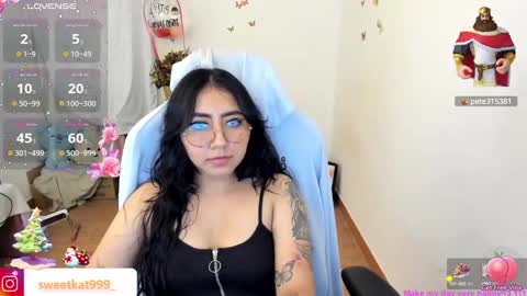 Snapshot of kat_ly_chan chatting on December 24, 5:23 pm Kat online show from December 24, 5:23 pm