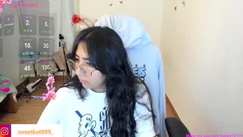 Snapshot of kat_ly_chan chatting on January 23, 10:44 pm Kat online show from January 23, 10:44 pm