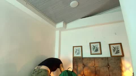 kat paradisse online show from May 12, 11:51 am