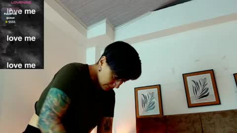 kat paradisse online show from May 30, 11:51 am