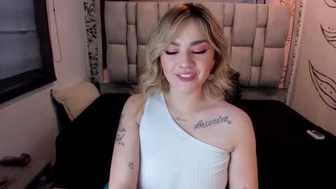 K A T A  H O O T online show from November 12, 8:30 pm