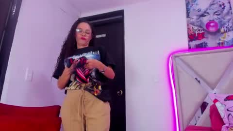 kataleya  online show from July 9, 12:31 pm
