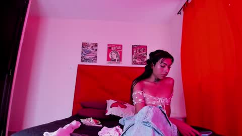 Snapshot of kataleyaa_horny chatting on January 17, 8:55 pm kataleya horny online show from January 17, 8:55 pm