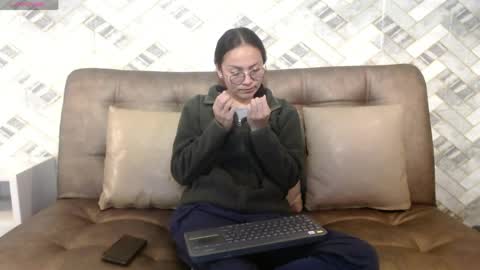 Katalina online show from April 7, 3:01 pm