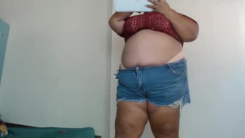 Snapshot of katalina_gomez6921 chatting on February 13, 4:14 pm Kata online show from February 13, 4:14 pm