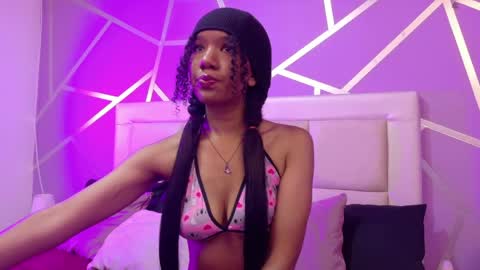 Katalina Guzman online show from April 29, 9:43 pm