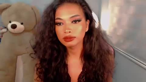 Snapshot of katalina_rouge chatting on October 17, 3:58 pm IVY JANE online show from October 17, 3:58 pm