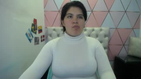 Snapshot of katalina_santana25 chatting on July 9, 6:56 pm katalina santana25 online show from July 9, 6:56 pm