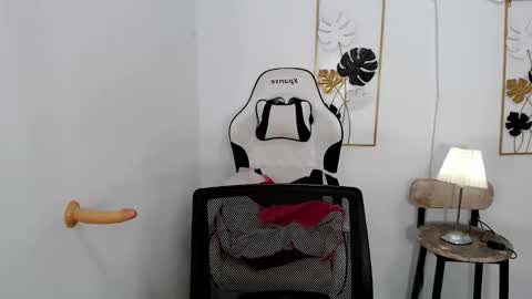 kataluna_hugecock69 online show from February 25, 5:50 am