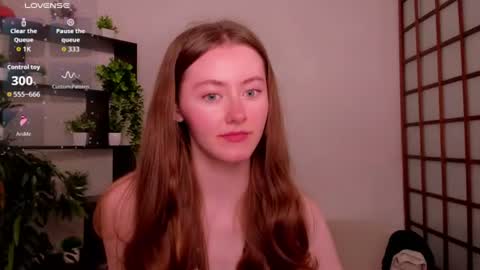 Snapshot of kate_cuddle chatting on June 24, 2:43 am Kate online show from June 24, 2:43 am