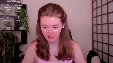 Snapshot of kate_cuddle chatting on July 3, 2:40 am Kate online show from July 3, 2:40 am