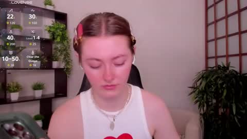Snapshot of kate_cuddle chatting on July 16, 2:39 am Kate online show from July 16, 2:39 am