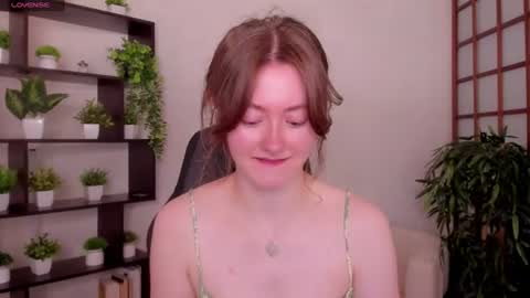 Snapshot of kate_cuddle chatting on July 17, 2:18 am Kate online show from July 17, 2:18 am