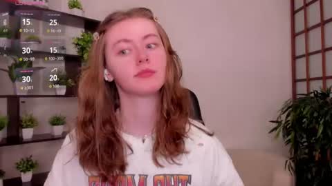 Snapshot of kate_cuddle chatting on July 22, 2:03 am Kate online show from July 22, 2:03 am
