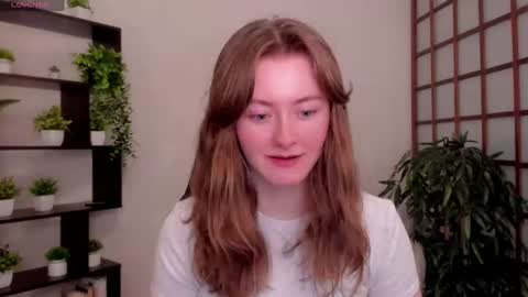 Snapshot of kate_cuddle chatting on July 29, 2:10 am Kate online show from July 29, 2:10 am