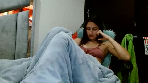 Snapshot of kate_davies chatting on June 10, 11:03 pm kate online show from June 10, 11:03 pm