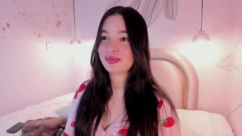Snapshot of kate_michaels_ chatting on May 17, 3:15 am Kate online show from May 17, 3:15 am
