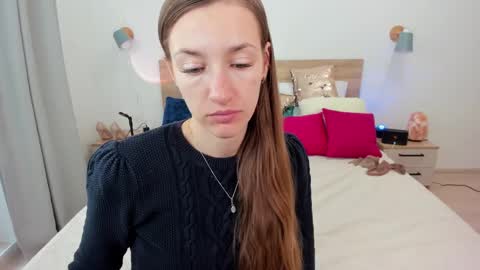 Snapshot of kate_redgar chatting on September 25, 1:15 pm kate_redgar online show from September 25, 1:15 pm