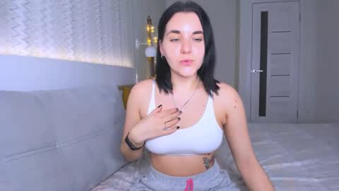 Snapshot of kate_ree_ chatting on January 30, 4:45 pm KATE online show from January 30, 4:45 pm