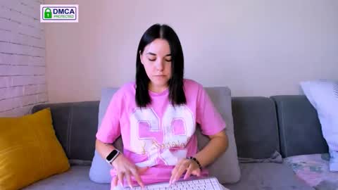 Snapshot of kate_ree_ chatting on September 15, 4:56 am KATE online show from September 15, 4:56 am