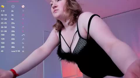 Snapshot of kate_rest chatting on February 28, 2:29 pm Kate Follow me dear online show from February 28, 2:29 pm