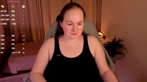 Snapshot of kate_rest chatting on May 19, 1:44 am Kate Follow me dear online show from May 19, 1:44 am