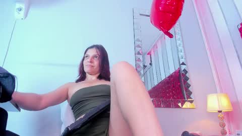 kate_roose online show from February 13, 8:27 pm