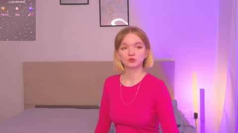 Snapshot of katebunnys chatting on February 13, 5:47 am katebunnys online show from February 13, 5:47 am