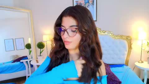Snapshot of kateemartinez chatting on April 28, 1:48 am katee Martinez online show from April 28, 1:48 am