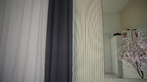 Snapshot of katelynsparks chatting on July 10, 5:34 am Kate online show from July 10, 5:34 am
