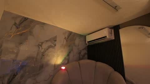 Im Katherine but call me Kate  online show from April 11, 12:20 pm