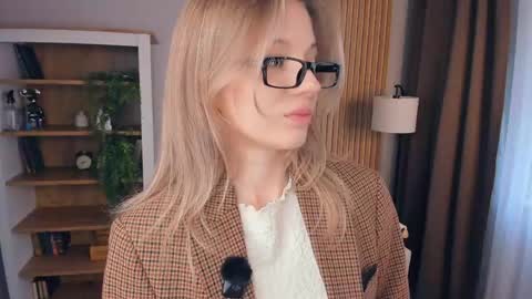my name is Kate online show from May 17, 7:50 am