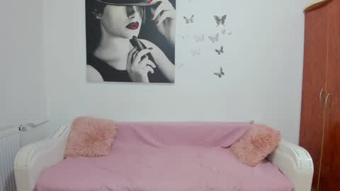 Anna online show from January 17, 5:11 am