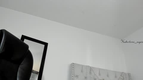 love meeee online show from February 12, 7:13 pm