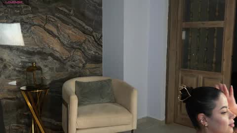 K A T E  online show from January 13, 11:15 am