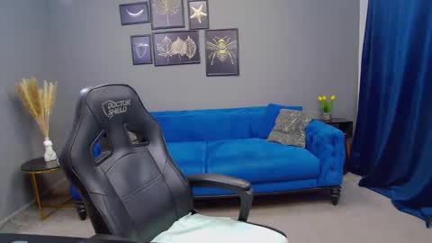 Kate online show from December 5, 6:55 pm