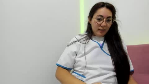 Snapshot of katha_steele_ chatting on January 28, 9:19 pm catalina online show from January 28, 9:19 pm