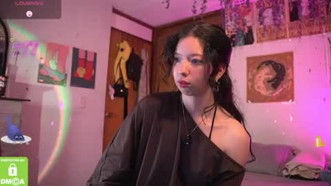 Snapshot of kathc_19 chatting on June 21, 1:41 am Katerine online show from June 21, 1:41 am