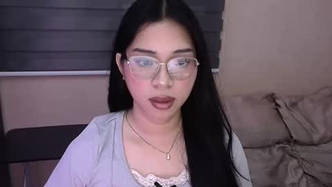 Snapshot of katherine12xx chatting on May 16, 2:16 pm katherine12xx online show from May 16, 2:16 pm