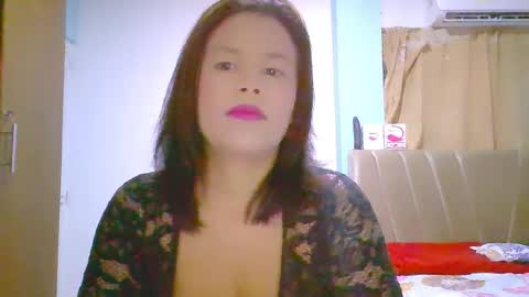 Snapshot of katherinne03 chatting on August 6, 12:18 pm natalia online show from August 6, 12:18 pm