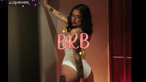 Snapshot of kathhoney1 chatting on February 3, 6:22 am Kath online show from February 3, 6:22 am