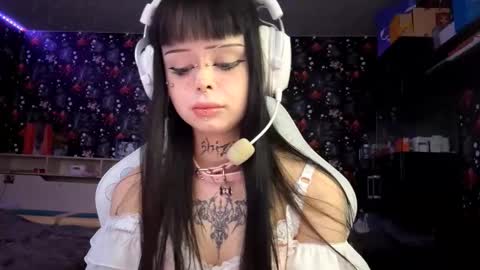 Luna online show from March 1, 1:35 pm