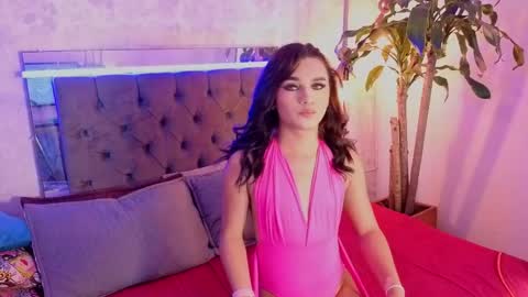 Snapshot of kathira_londres chatting on May 27, 1:08 pm Sofia online show from May 27, 1:08 pm