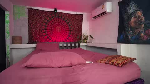 Snapshot of katia131988 chatting on December 2, 5:59 am TIA online show from December 2, 5:59 am