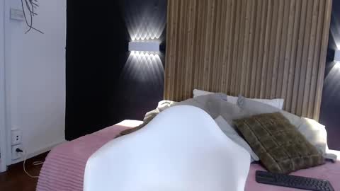 Snapshot of katia_bss chatting on February 18, 3:10 pm katia_bss online show from February 18, 3:10 pm