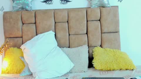 Snapshot of katiacuper chatting on January 5, 8:31 pm Katia Cuper online show from January 5, 8:31 pm